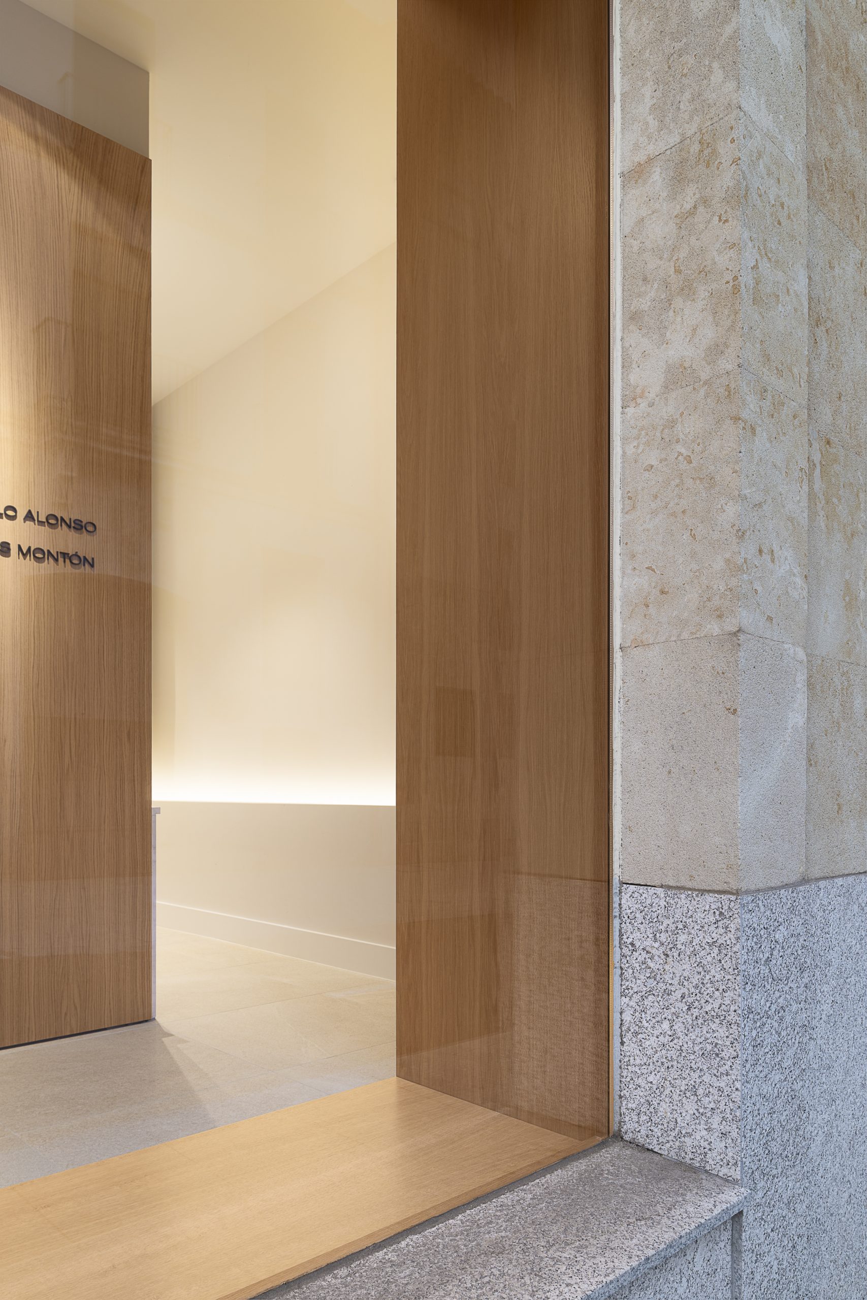 clinica-dental-vega-salamanca-murillo-hernandez-arquitectura