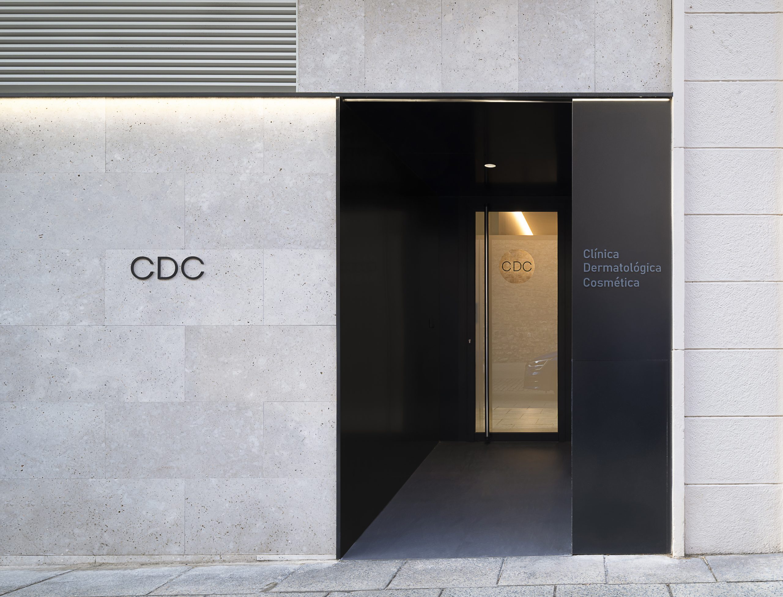 clínica-dermatológica-CDC-valladolid-david hernandez-arquitectura
